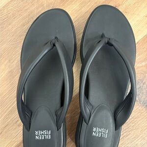 Eileen Fisher Black Sole Sandals